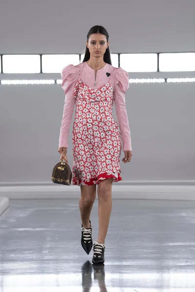 Look 22